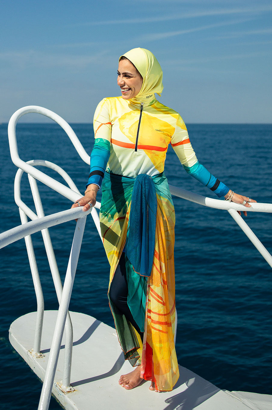 Sunsburst Waves Waist Wrap