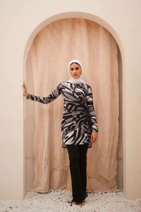 Huruf Black Top